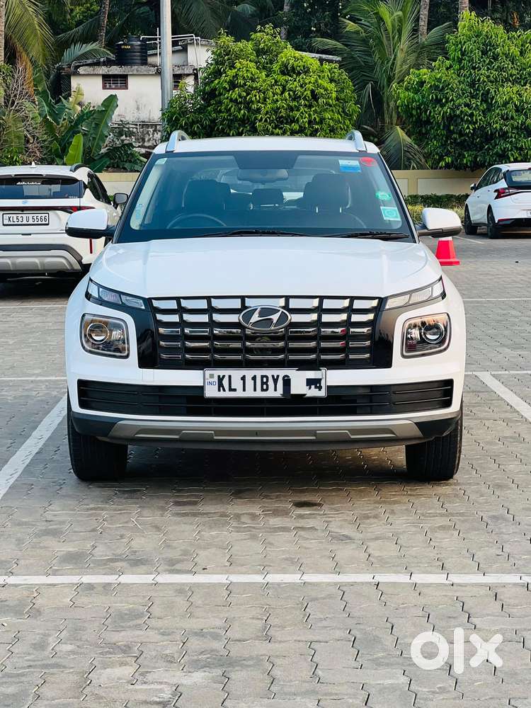 Hyundai Venue 1.0 Sx (o) Turbo Dct, 2023, Petrol
