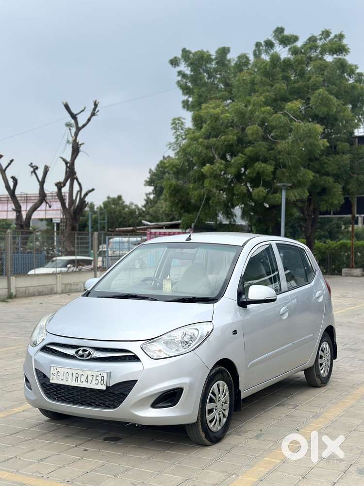Hyundai I10 Sportz At, 2013, Petrol