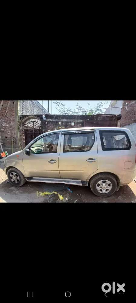 Mahindra Xylo 2009