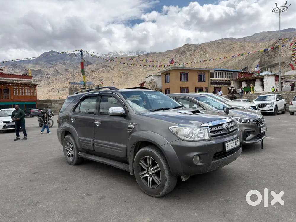 Toyota Fortuner 2011 Diesel 4x4