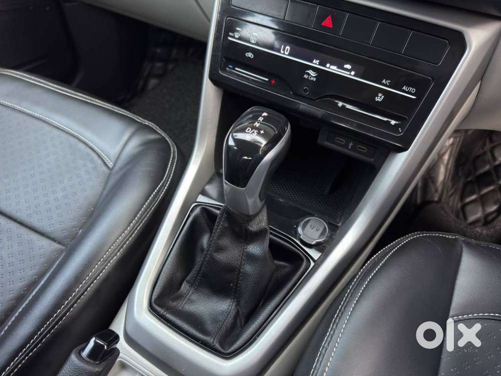 Volkswagen Taigun 1.0 Tsi Highline At, 2022, Petrol