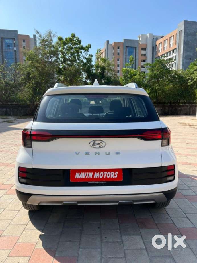 Hyundai Venue S Mt 1.2 Kappa, 2023, Cng & Hybrids