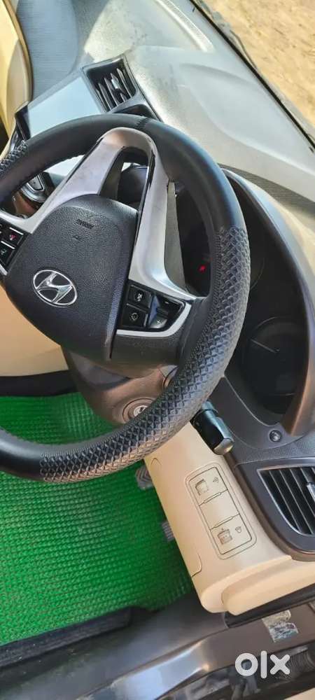 Hyundai Verna 2011 Diesel 150000 Km Driven
