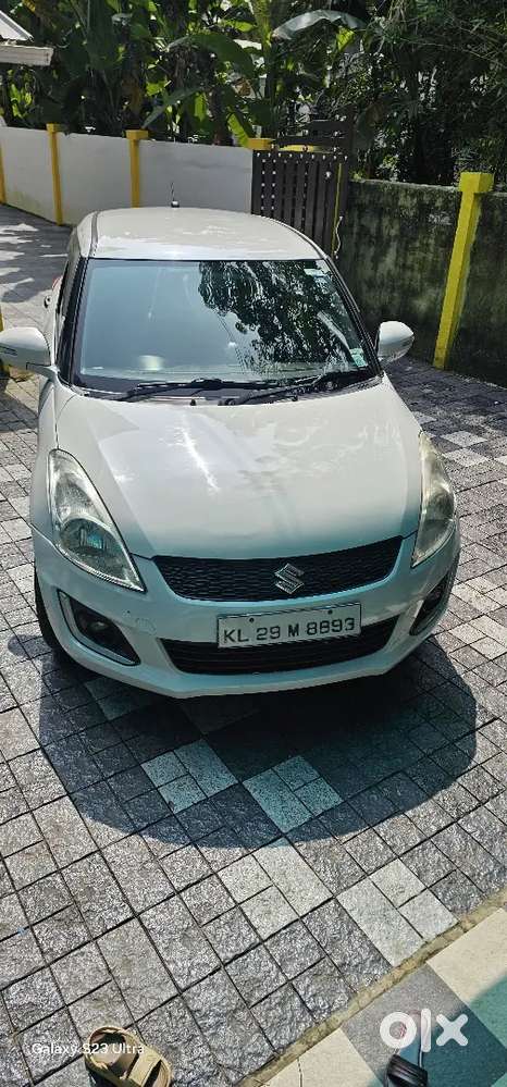 Maruti Suzuki Swift 2017 Petrol 123000 Km Driven