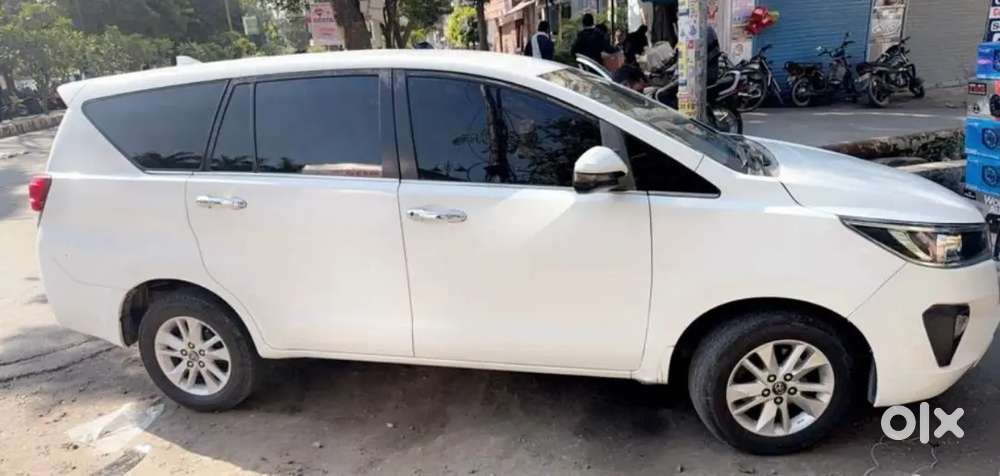 Toyota Innova Crysta 2018 Diesel Well Maintained