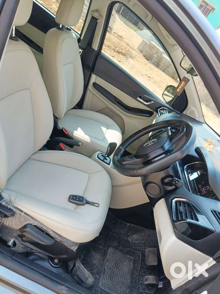 Tata Tiago 1.2 Revotron Xza, 2023, Petrol