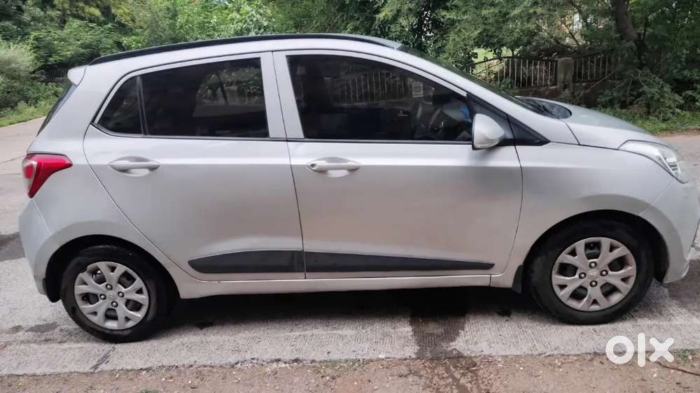 Hyundai I10 Sportz 2015
