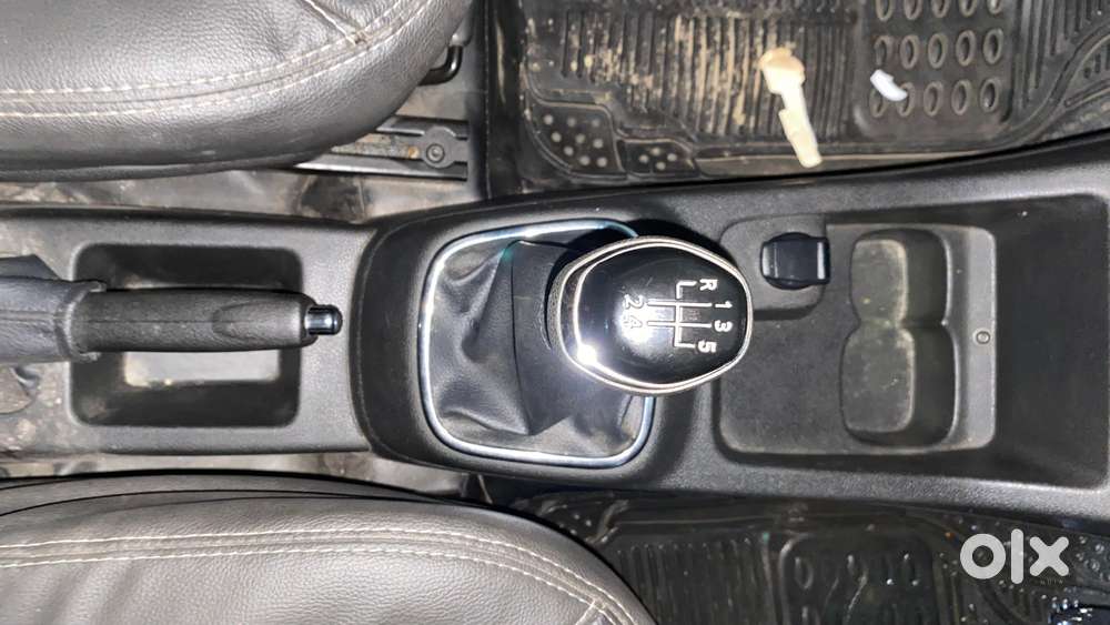 Renault Kwid 1.0 Rxt (o), 2018, Petrol