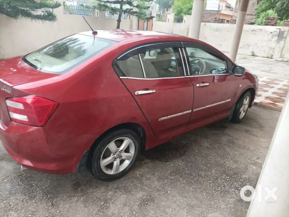Honda City 1.5 V 4th 2010