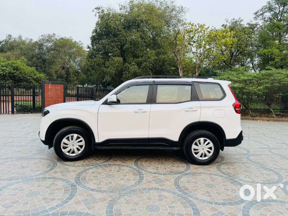 Mahindra Scorpio N Z4 Petrol Mt 7 Str (e), 2025, Petrol