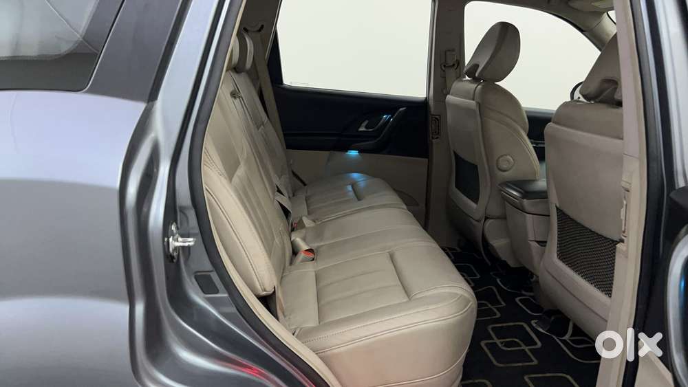 Mahindra Xuv500 W10 At, 2016, Diesel