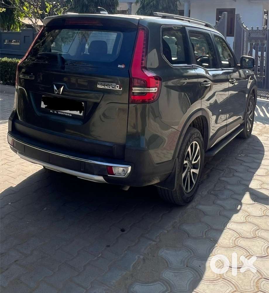 Mahindra Petrol Automatic 2022