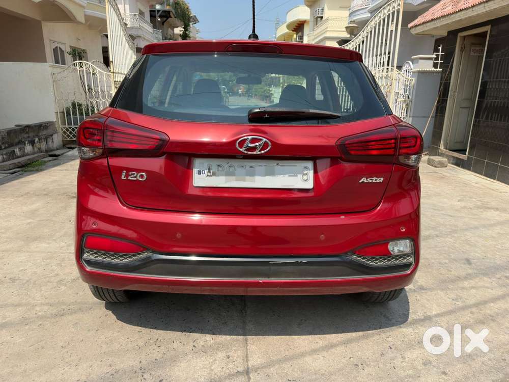 Hyundai I20 Petrol Asta Option, 2018, Petrol