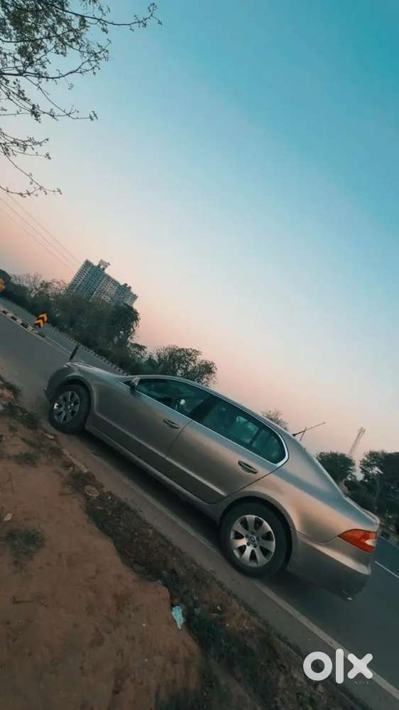 Skoda Superb 2010 Petrol Well Maintained