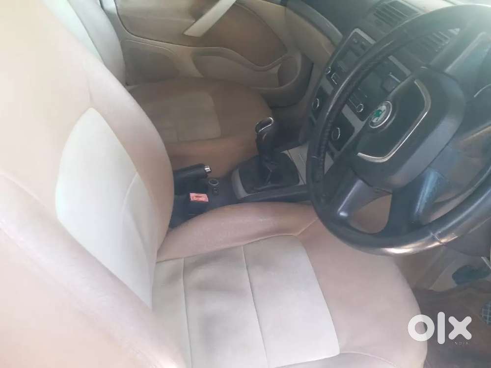 Skoda Laura 2011 Petrol 94000 Km Driven