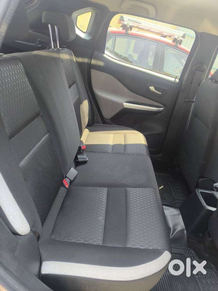 Nissan Magnite, 2024, Petrol