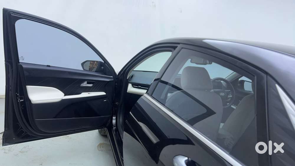 Hyundai Verna 1.5 Sx (o) Vtvt Ivt, 2023, Petrol