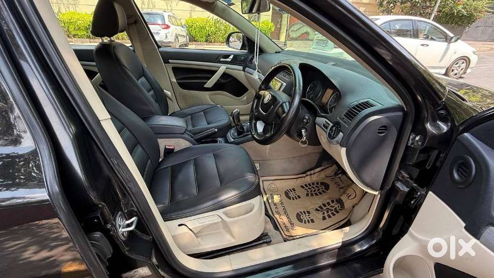 Skoda Laura 1.8 Tsi Ambition, 2011, Petrol