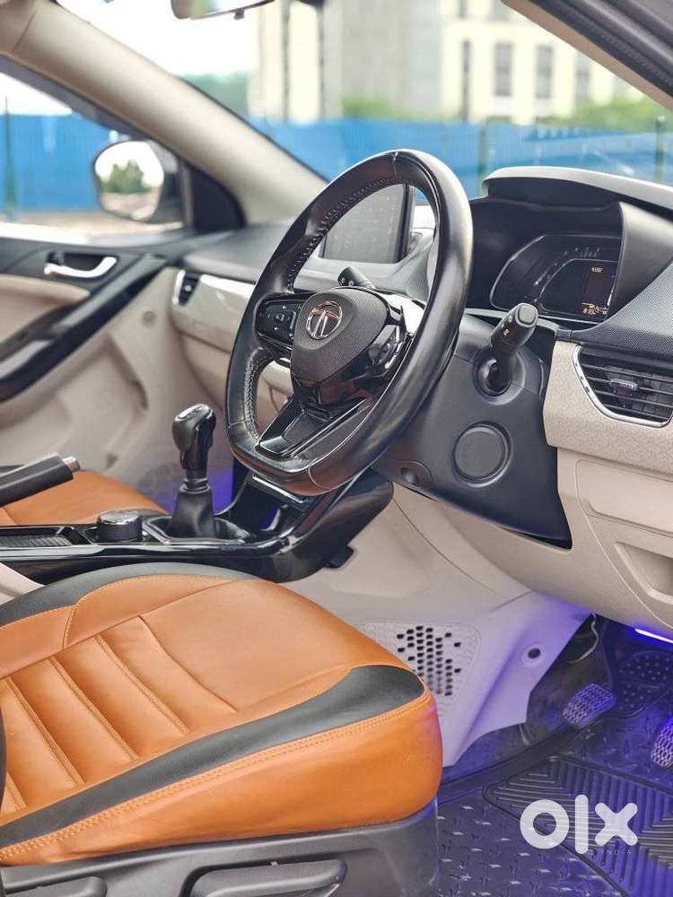 Tata Nexon Xz Plus (hs), 2022, Petrol