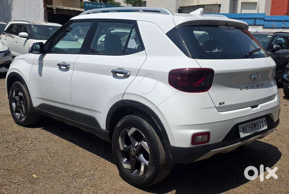 Hyundai Venue Sx (o) Mt 1.5 Diesel, 2021, Diesel