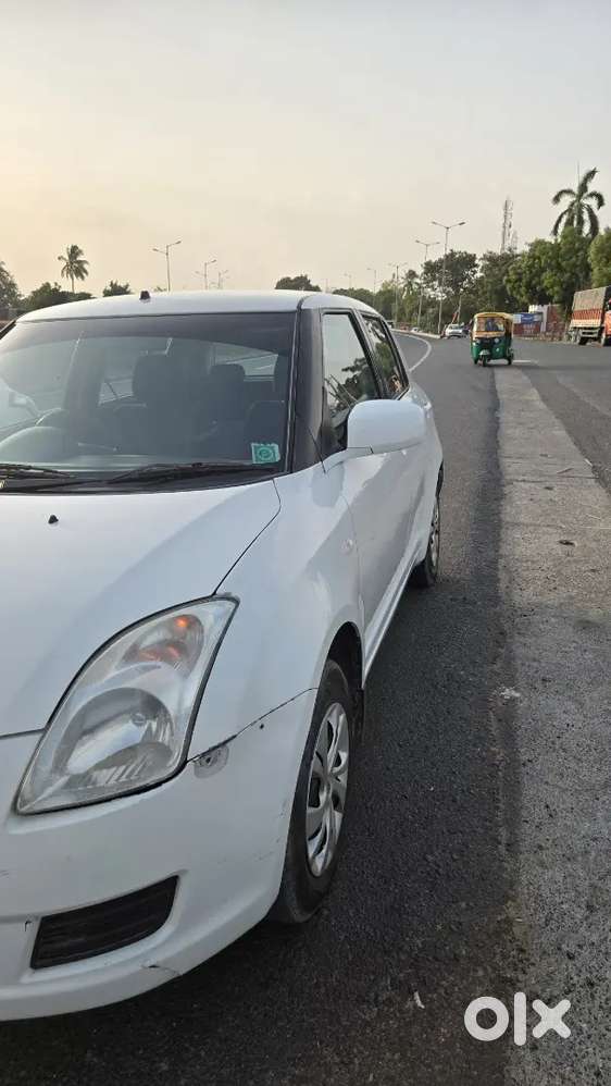 Swift Vxi Ags Maruti 2010