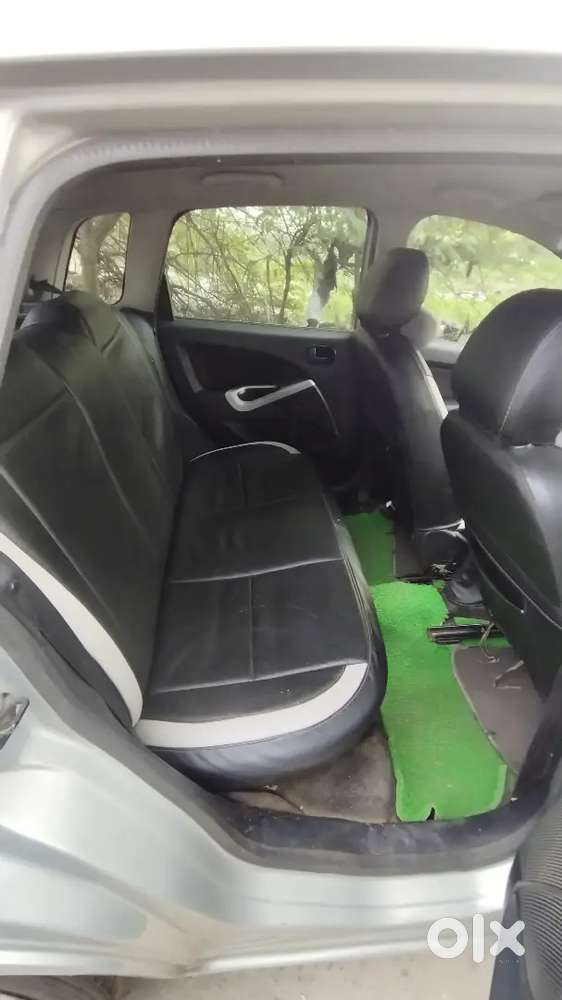 Ford Figo 2011 Petrol 71112 Km Driven