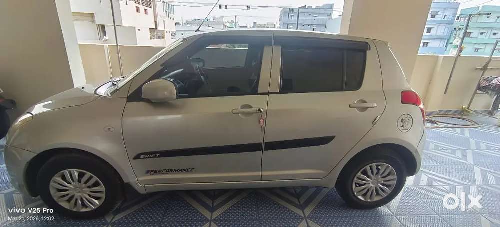 Maruti Suzuki Swift 2010 Diesel 250000 Km Driven