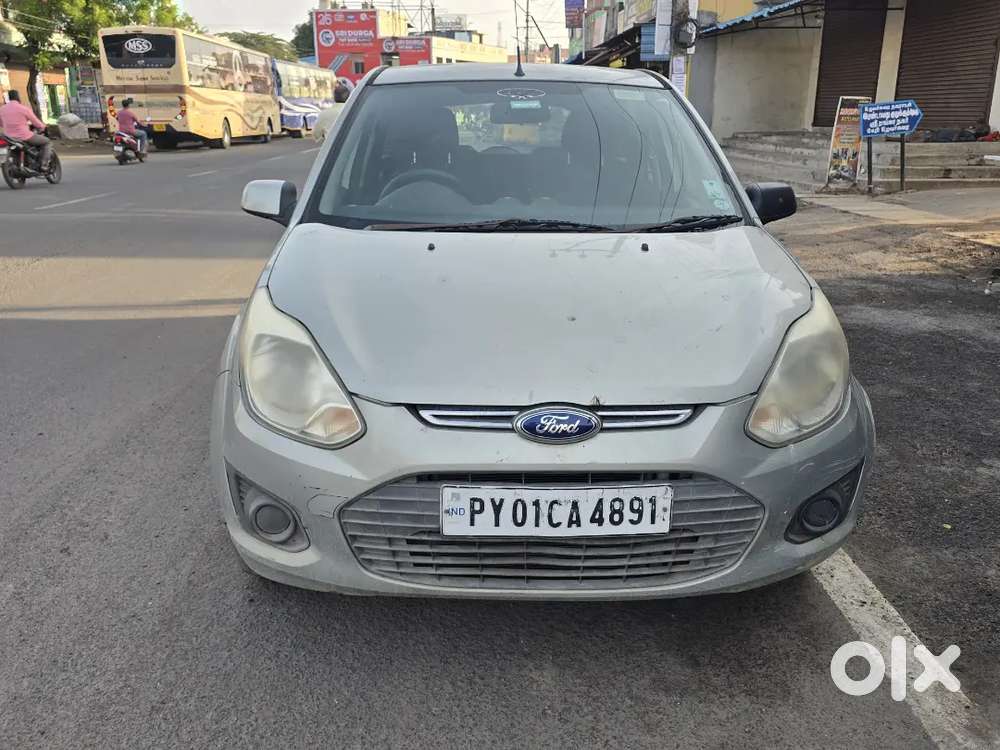 Ford Figo 1.5 Titanium 2014