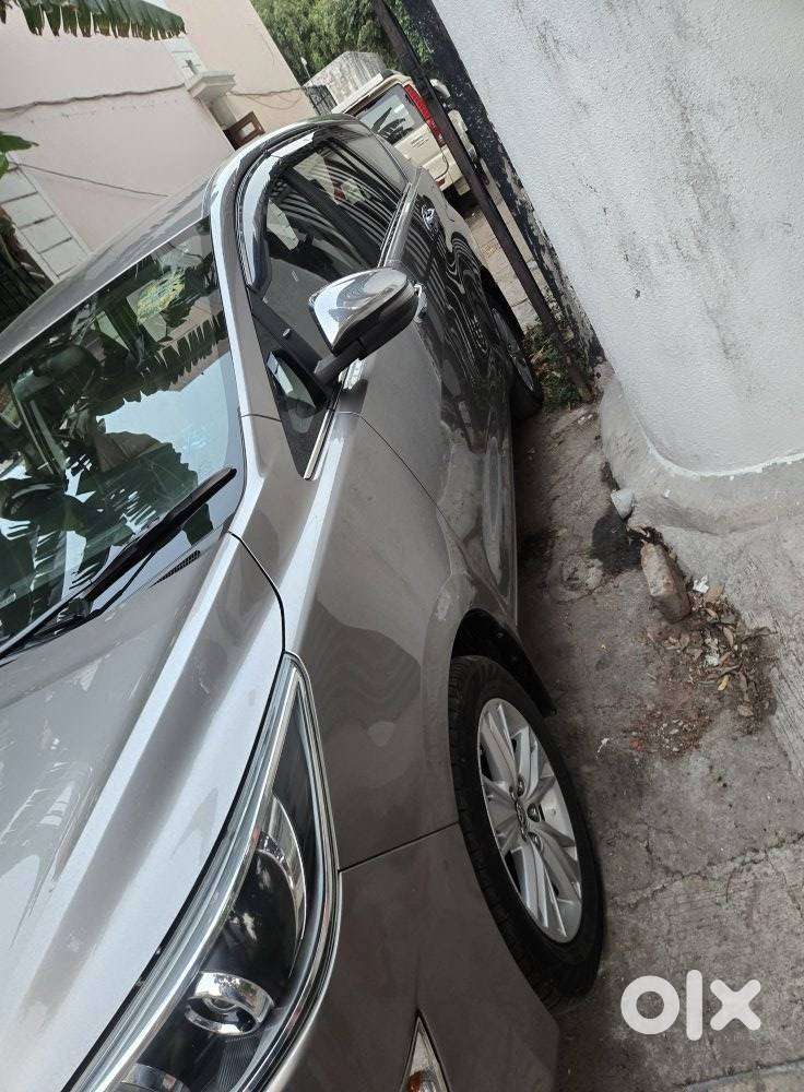 Toyota Innova Crysta 2.8z Automatic, 2018, Diesel