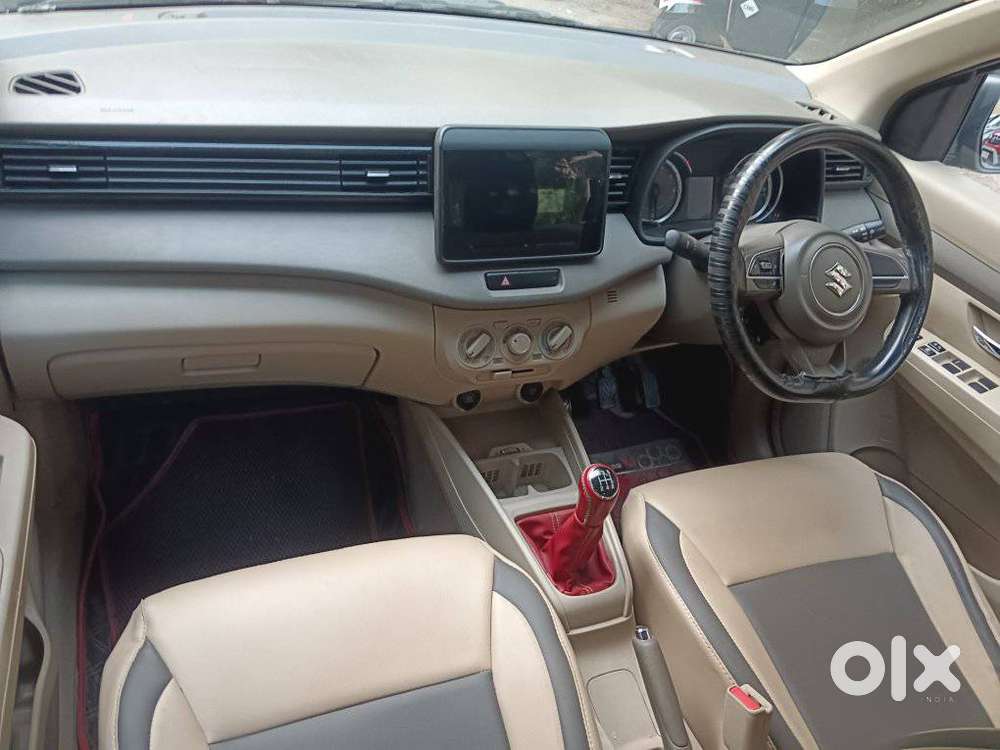 Maruti Suzuki Ertiga 2022-2023 Vxi Cng, 2022