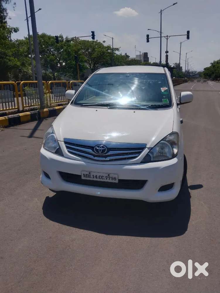 Toyota Innova 2010 Diesel 150000 Km Driven