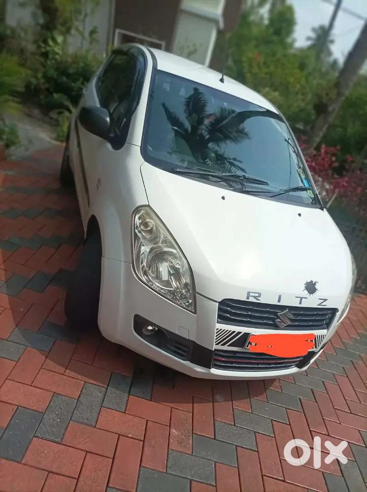 Good Condition, Single Owner, Tyre 70%.