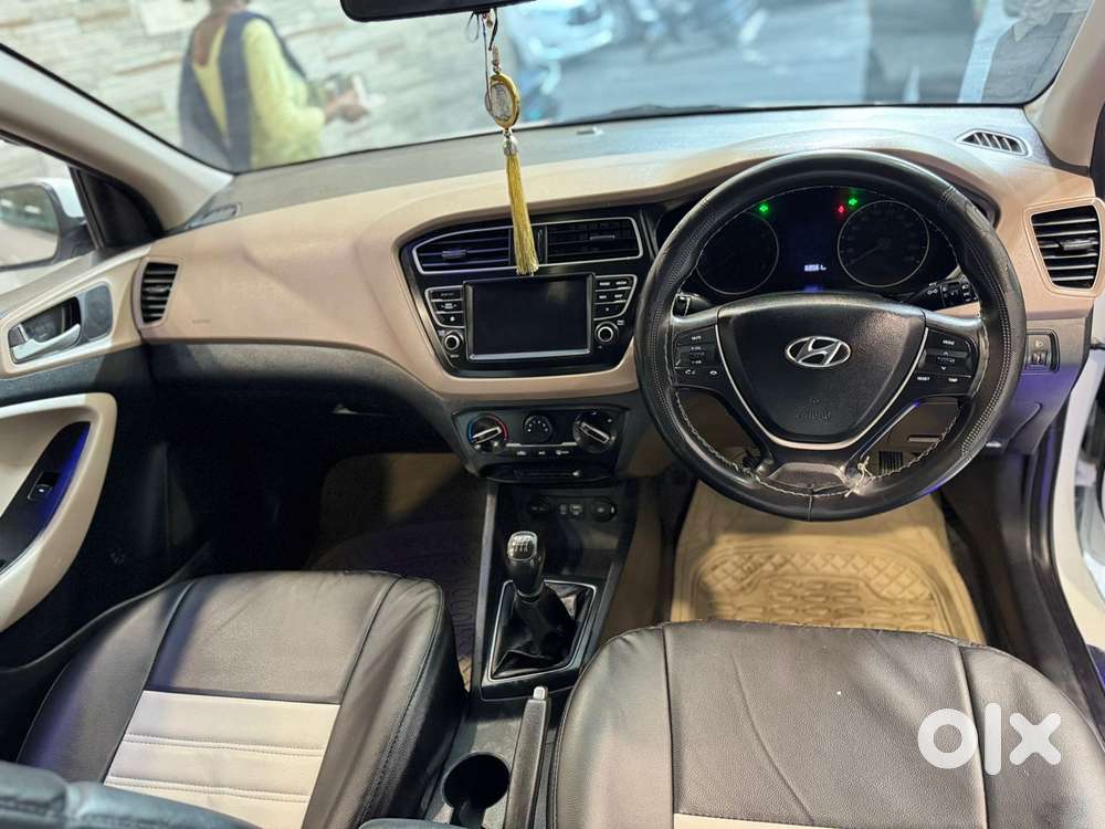 Hyundai I20 Sportz 1.2 Mt, 2020, Petrol