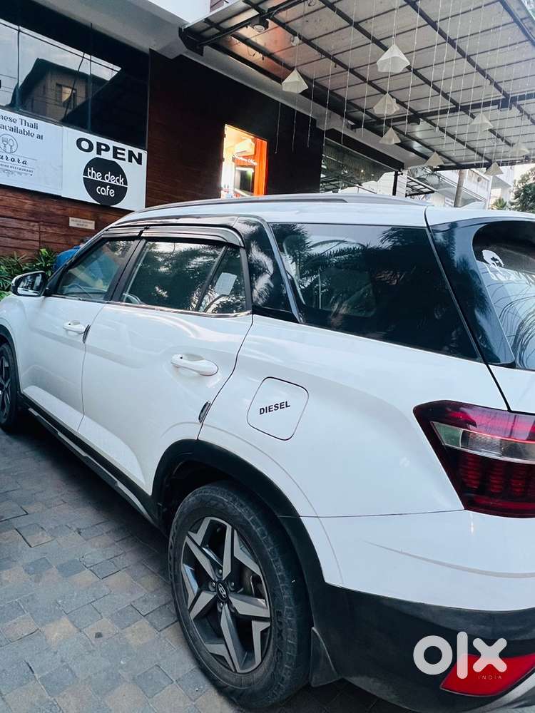 Hyundai Alcazar Diesel 2022 August