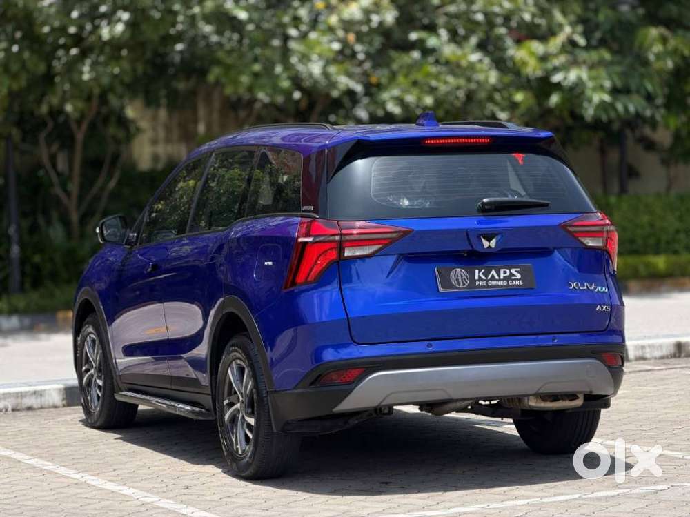Mahindra Xuv700 2.0 Ax 5 Petrol Mt 7 Str, 2022, Petrol