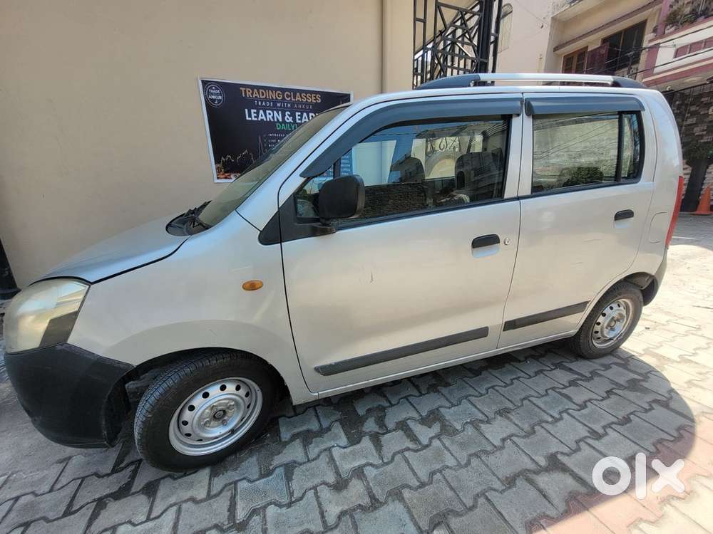 Maruti Suzuki Wagon R Lxi 2012 Petrol Well Maintained