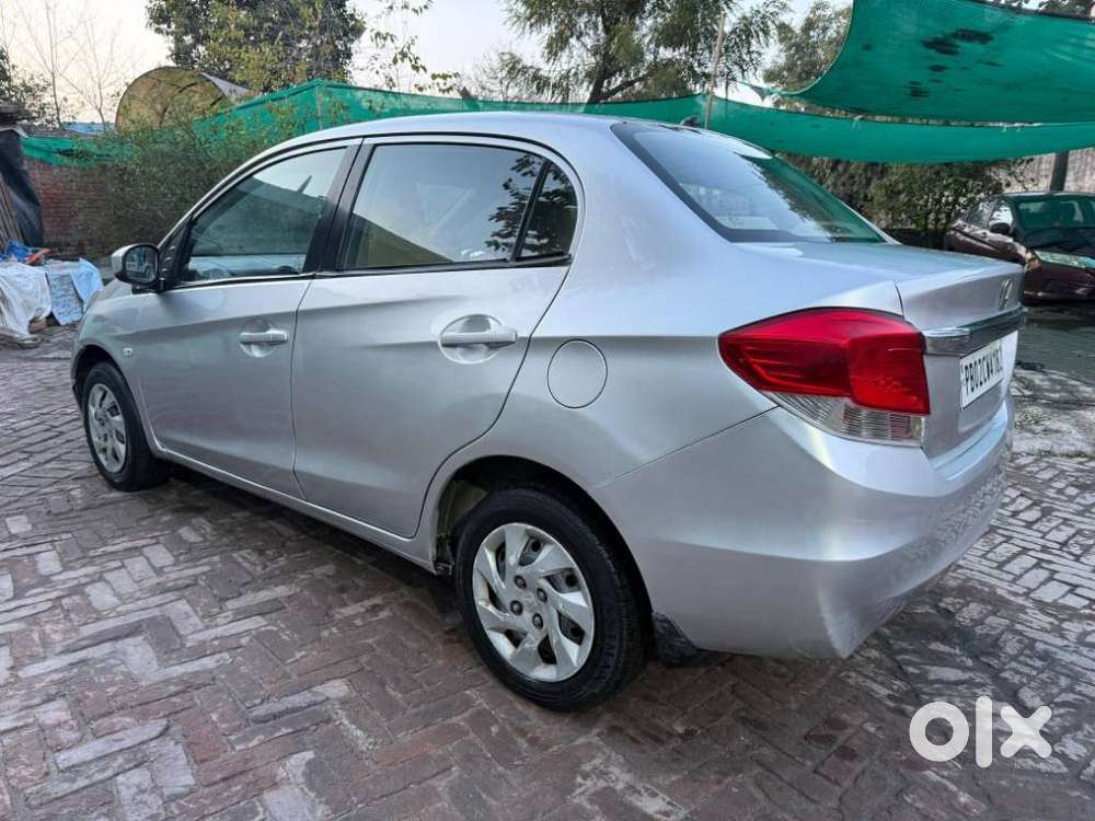 Honda Amaze, 2016
