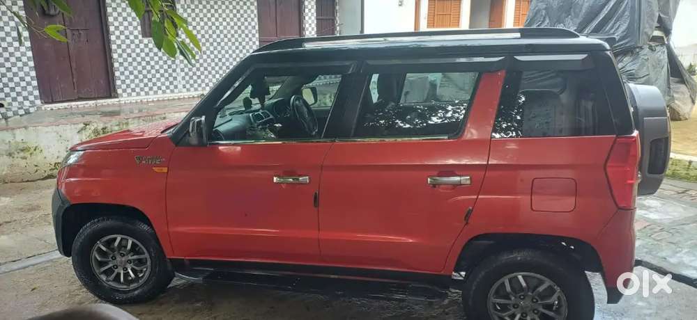 Mahindra Tuv 300 2018