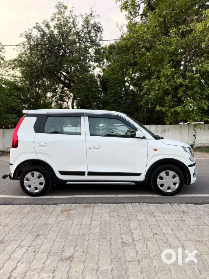 Maruti Suzuki Wagon R Vxi 1.0 Cng, 2025, Cng & Hybrids