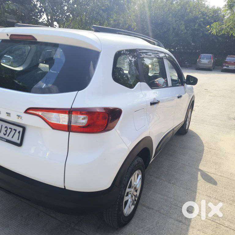 Renault Triber Rxl, 2022, Petrol