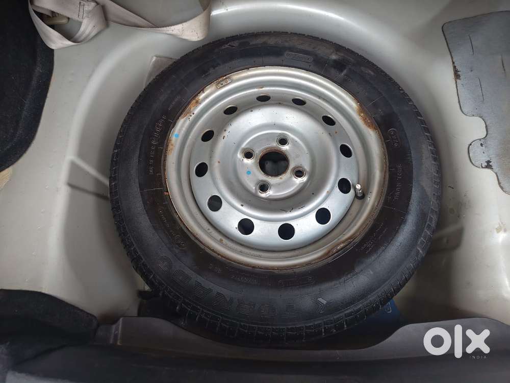 Maruti Suzuki Swift Dzire 1.2 Lxi (o), 2015, Petrol