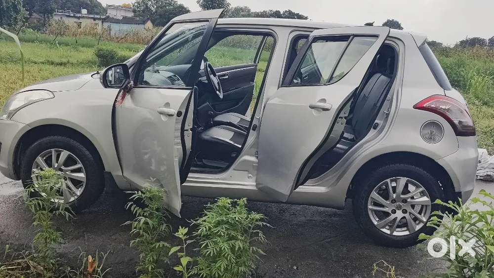 Maruti Suzuki Swift Zxi 2014 पेट्रोल