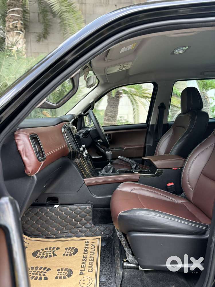 Mahindra Scorpio N Z4 Petrol Mt 7 Str, 2025, Diesel