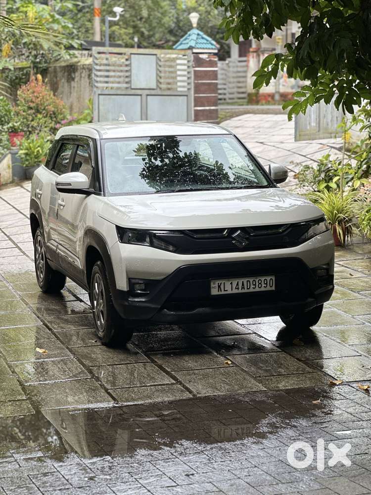 Maruti Suzuki Brezza 1.5 Vxi Smart Hybrid, 2024, Petrol