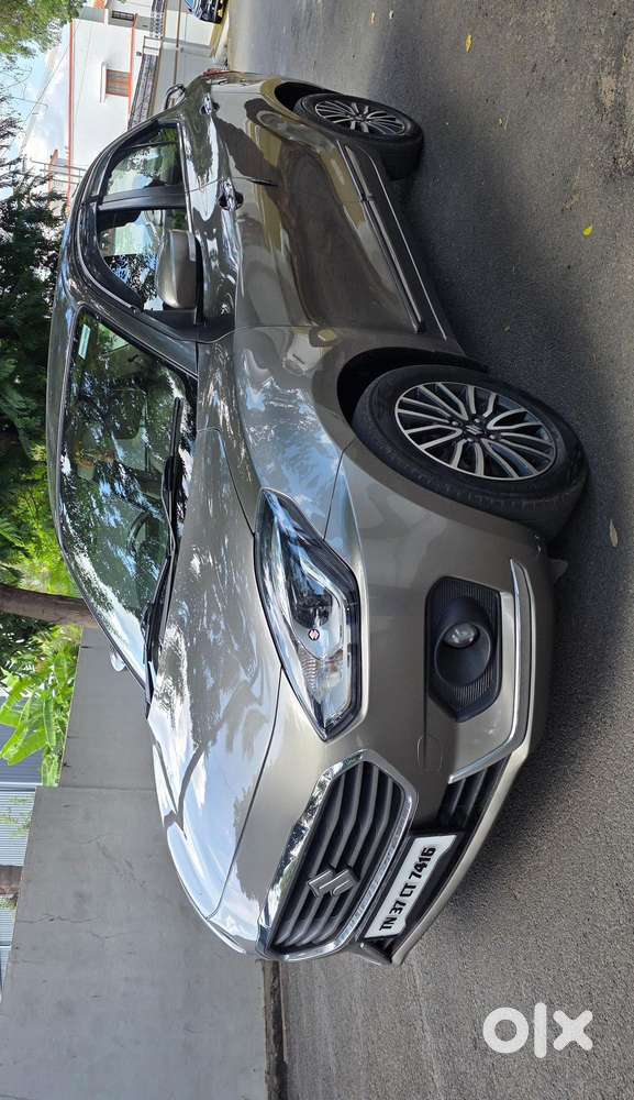 Maruti Suzuki Swift Dzire Zdi + Amt, 2017, Diesel