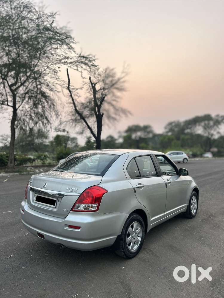 Maruti Suzuki Swift Dzire Zxi, 2011, Petrol