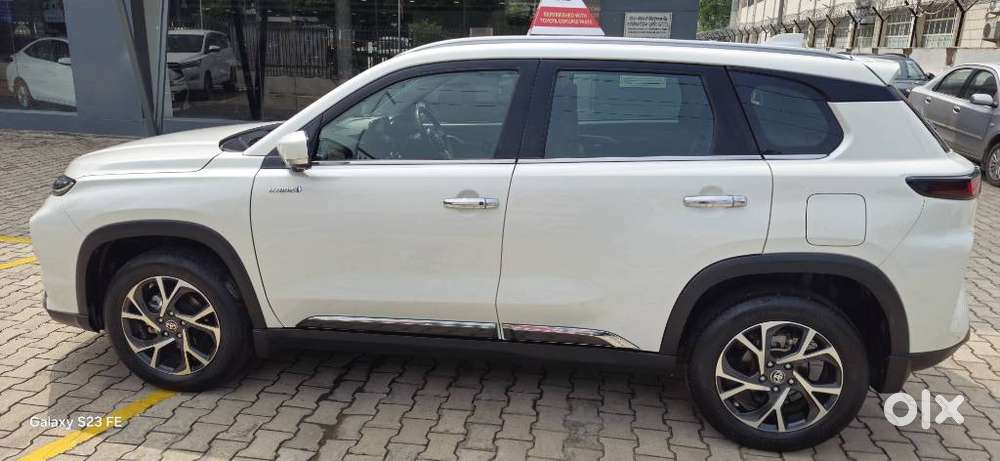 Toyota Urban Cruiser Hyryder 1.5 V Hybrid, 2024, Petrol
