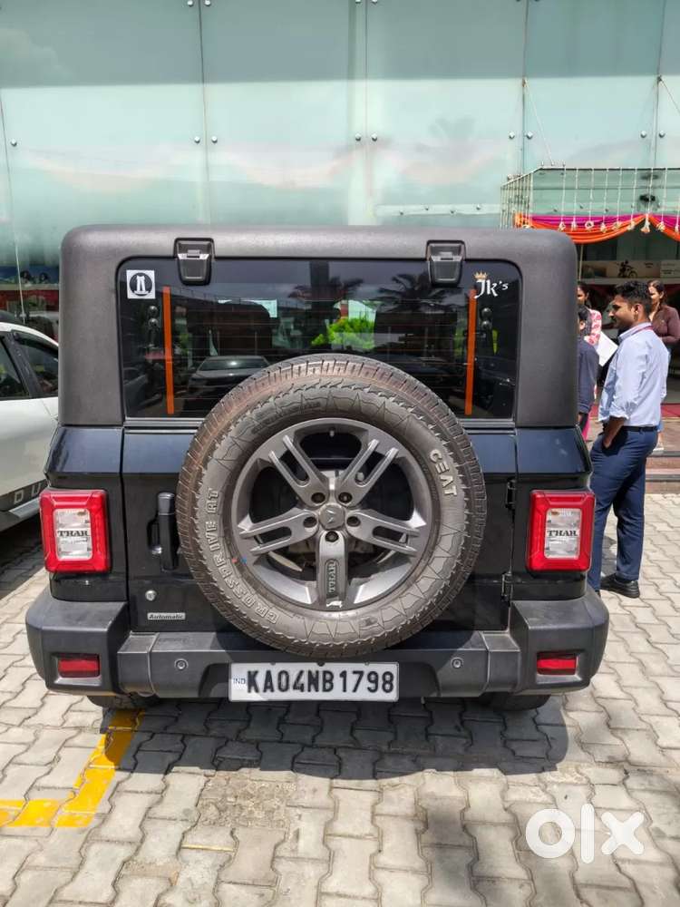 Mahindra Thar Lx 4-str Convertible At, 2022, Petrol