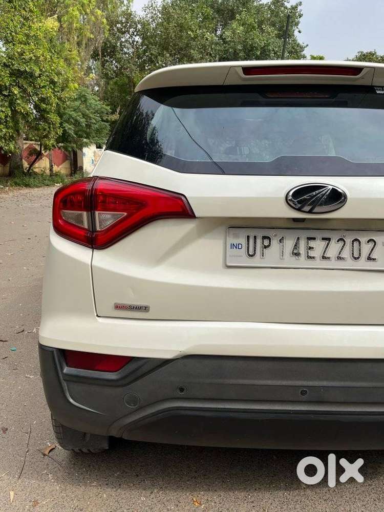Mahindra Xuv300 1.2 W6 Amt Petrol, 2022, Petrol