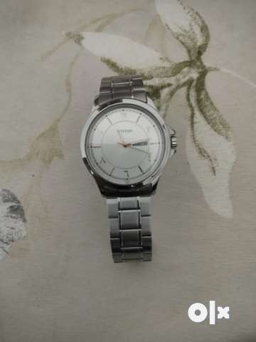 Exchange titan watch clearance